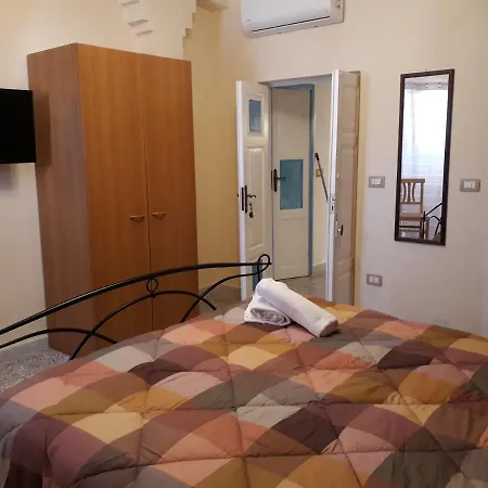 Bed and breakfast L'antico Faro 3*